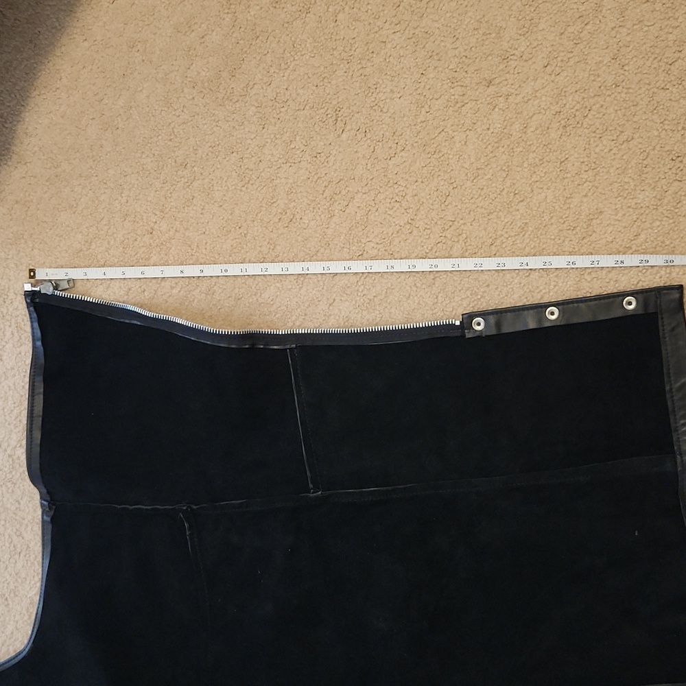 Universal Rider Small Chaps Leather - Picture 4 of 5